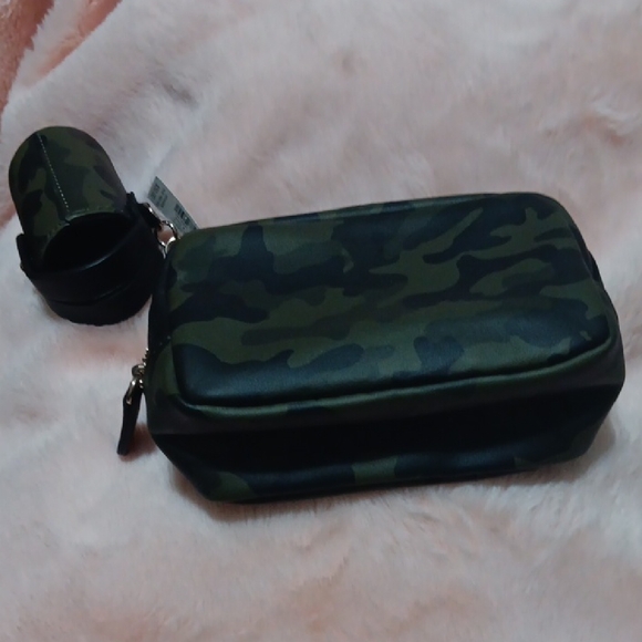 White House Black Market Camouflage and Black Bag - Picture 6 of 6